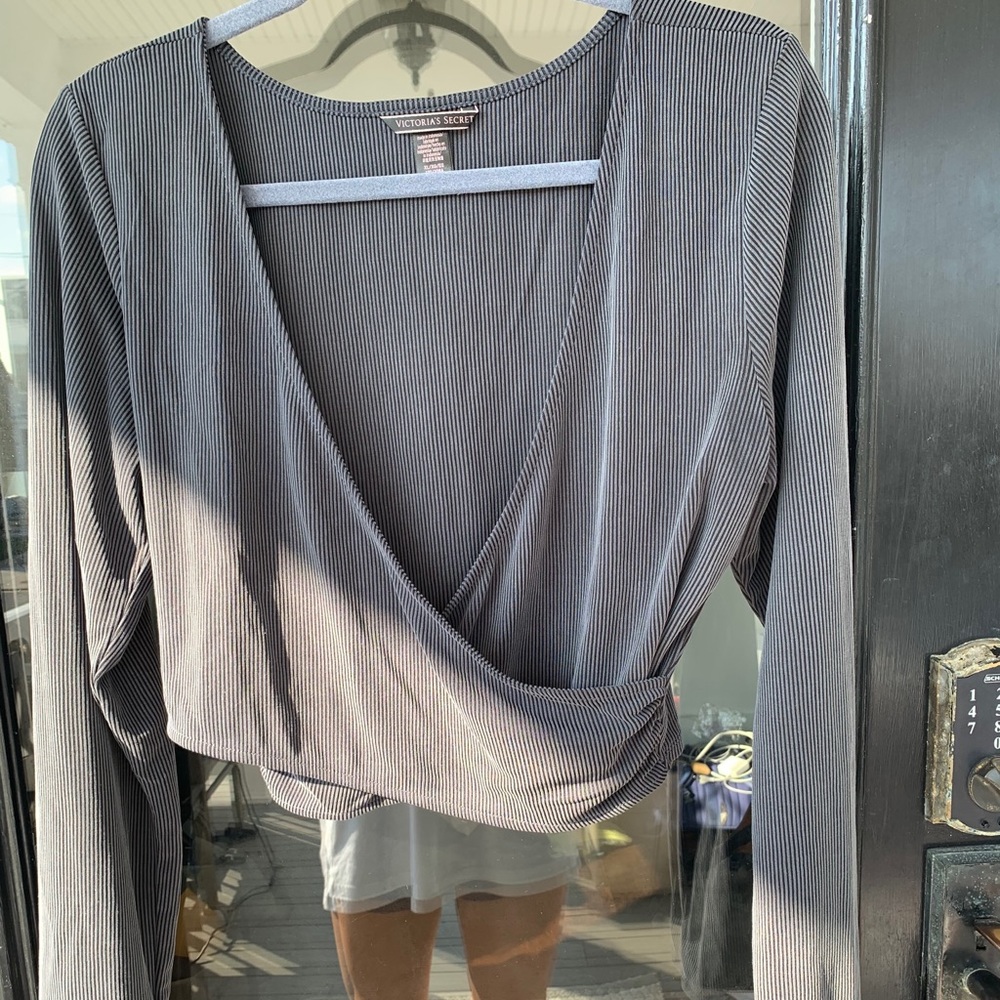 Victoria secret long sleeve T-shirt